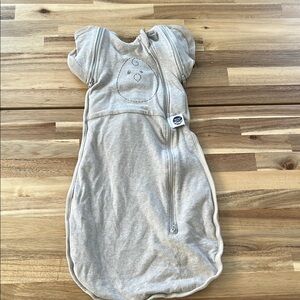 Nested Bean zen one swaddle